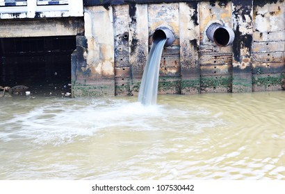 Dirty Drain Water Pollution River Stock Photo 107530442 | Shutterstock