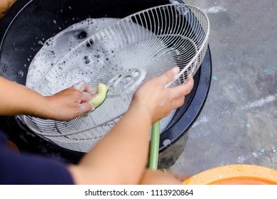 Dirty Fan Cover Cleaning By Hand