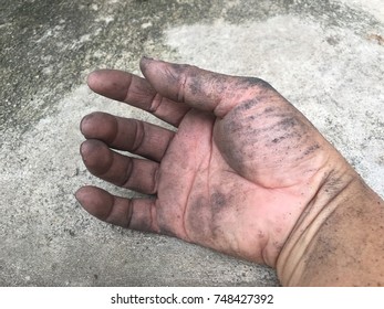 Dirty hand on floor, dirty hand are a sign of clean money.