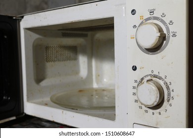 Dirty Microwave, Leftover Food Sticking