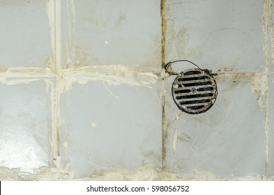 Dirty Old Sinkhole In A Bathroom