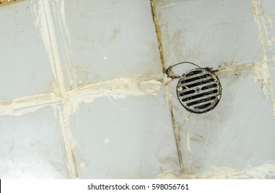 Dirty Old Sinkhole In A Bathroom