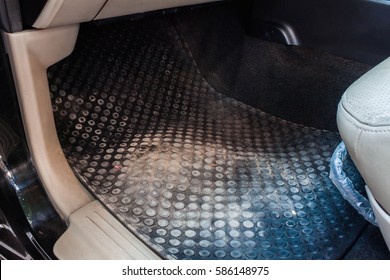 Imagenes Fotos De Stock Y Vectores Sobre Car Interior Floor