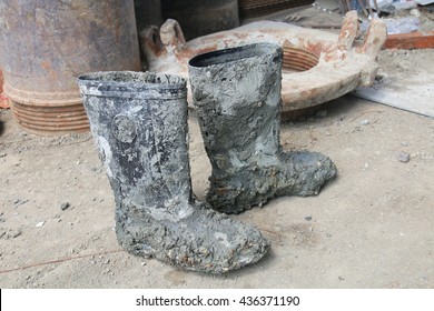 Dirty Work Boots For Construction Workers