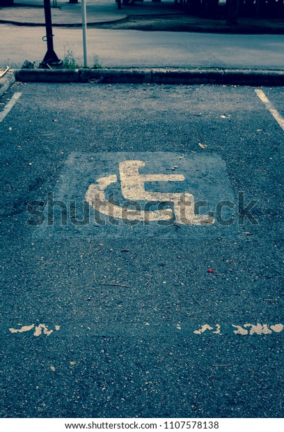 Disabled parking cross process\
tone