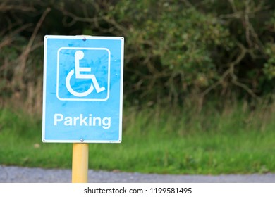 Accessible Parking Sign Lakeshore Park Knoxville Stock Photo 1146295979 ...