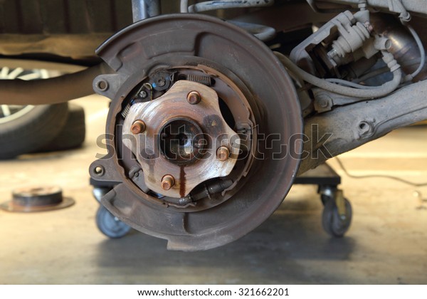disc brake hub of the\
car