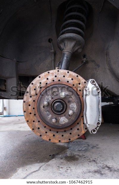 Disc brake\
rusted