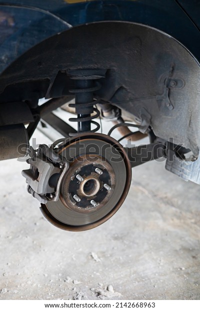 Disc brakes, vehicle brake systems, removed\
for inspection and\
maintenance