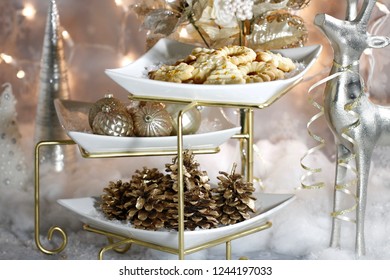 Imagenes Fotos De Stock Y Vectores Sobre Tiered Cookie Stand