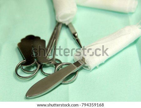 Disposable instruments for Jewish circumcision ceremony