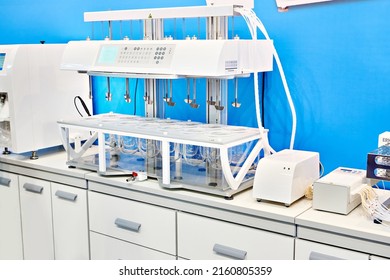 Dissolution system for chemical lab