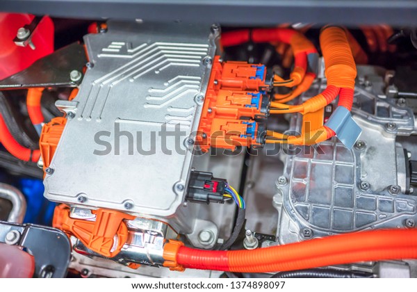 Distribution block of\
an electric car with connected sensors and a signal distribution\
cable to the corresponding components and assemblies of an eco –\
friendly electric\
car