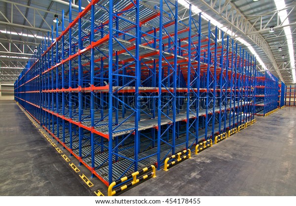 Distribution Center Warehouse Storage Pallet Racking Stock Photo (Edit ...