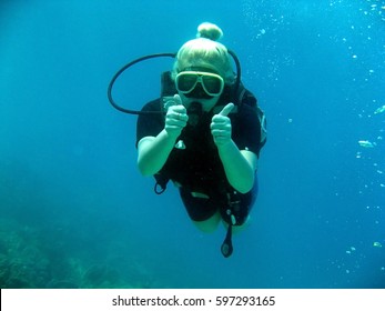 Diver Underwater Ssi Padi