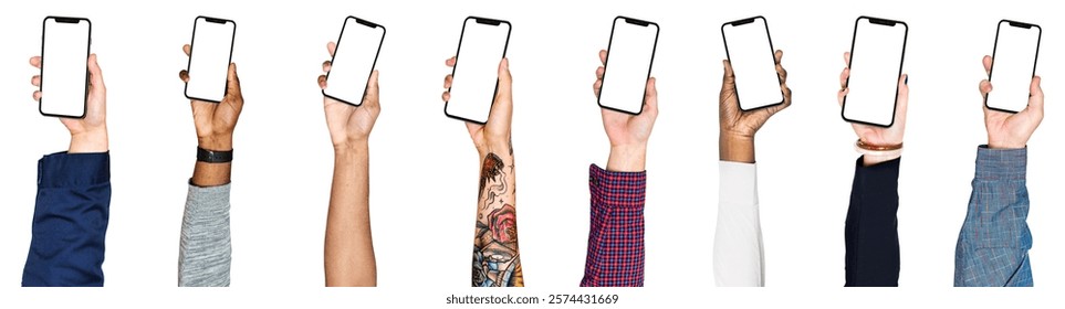 Manos diversas que sostienen smartphones. Múltiples manos, diferentes etnias, teléfonos inteligentes de visualización. Teléfonos en las manos, mostrando diversidad y tecnología. Personas Elementos aislados sobre fondo blanco.