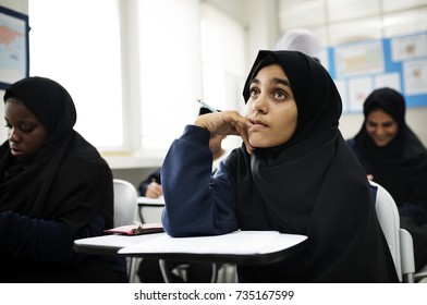 Diverse Muslim Children Studying Classroom Stock Photo 735167599 ...