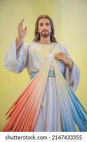 Divine Mercy Jesus Religious Statue