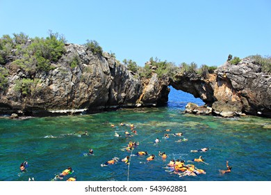 Diving At Kor Ta Roo ,Chumphon Province, Thailand. Time For Family.