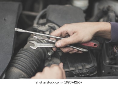 DIY Car Repair On The Road