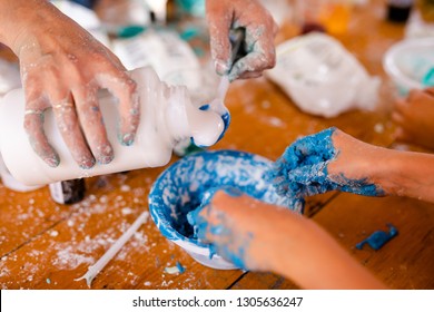 DIY Crafts In The Summer Art Camp. Clay In The Hands.