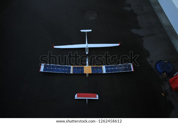 DIY Solar RC\
plane