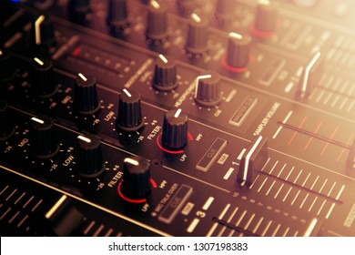 DJ Mixer Controller