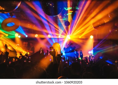 ナイトクラブ の画像 写真素材 ベクター画像 Shutterstock