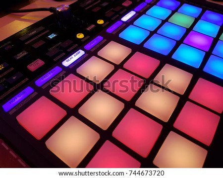 DJ pult / Remote control light in the concert hall