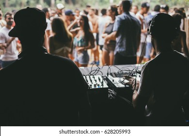 22,103 Dj Set Party Images, Stock Photos & Vectors | Shutterstock