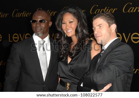 Djimon hounsou and kimora lee simmons life Djimon hounsou and kimora lee simmons agree, very