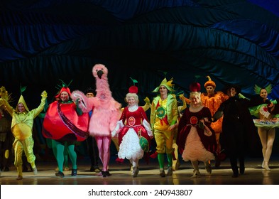 DNIPROPETROVSK, UKRAINE - DECEMBER 30: Members of the Dnepropetrovsk State Opera and Ballet Theatre perform CHIPOLLINO on December 30, 2014 in Dnipropetrovsk, Ukraine