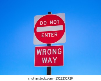 813 Do not enter wrong way sign Images, Stock Photos & Vectors ...