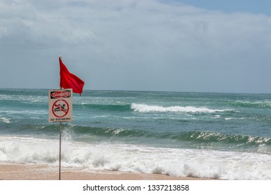 4,613 Beach warning flags Images, Stock Photos & Vectors | Shutterstock