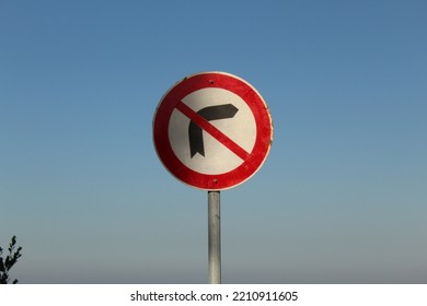 Do Not Turn Right Sign At The End Of A Street Near Beach. High Quality Photo