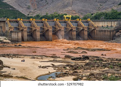 Doce River, river of mud in 'Minas Gerais', Brazil, Mariana disaster by Samarco.