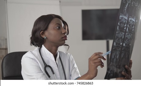 Doctor Beautiful African American Healthcare Worker With X-ray, Medical International Concept, Black Doctor Thinking, Modern Student