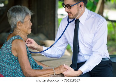 Doctor Examining Elderly Woman Visit Elderly Stock Photo Shutterstock