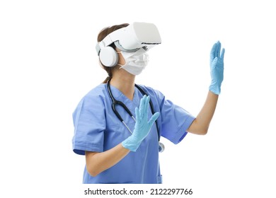 Doctor Nurse Wearing VR Goggles Surgical Mask Analyze The Health Problem, Using Metaverse Technology Innovation Medical Healthcare In The Virtual World, Future Healthcare, And Digital Medical Concept.