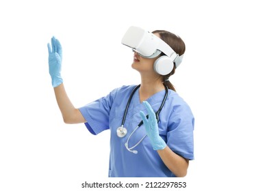 Doctor Nurse Wearing VR Goggles Surgical Mask Analyze The Health Problem, Using Metaverse Technology Innovation Medical Healthcare In The Virtual World, Future Healthcare, And Digital Medical Concept.