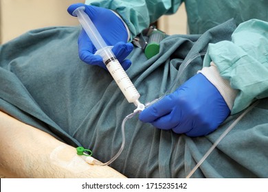 Doctor Operating Room Holds Injects Anesthetic Stock Photo 1715235142 ...