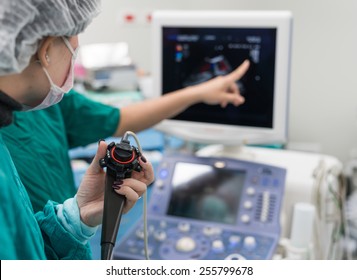 doctor use echocardiogram intraoperative - Shutterstock ID 255799678