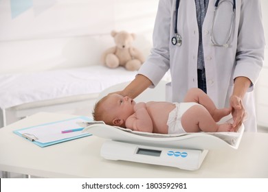 Bebe Sur Balance Images Photos Et Images Vectorielles De Stock Shutterstock