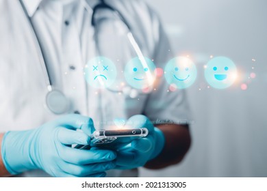 Doctors Or Scientists Survey The Satisfaction Of The Patient Prevention Management System And Publish The COVID-19 Mutation Health Preference Survey Concept.
