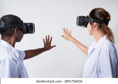 Doctors With VR Simulation Medical Technology