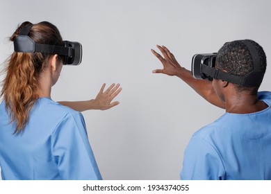 Doctors With VR Simulation Medical Technology