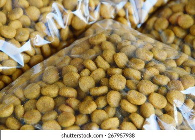 Dog Food Packing In Plastic Bag For Sale