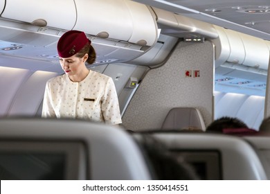 Imagenes Fotos De Stock Y Vectores Sobre Qatar Airways