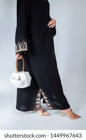 Doha, Qatar: Traditional Arabic Black Embroidered Abaya Pattren With Shoes  And Hand Bags