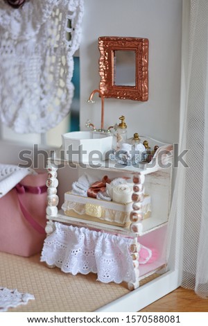 Doll bathroom, miniature sink with mirror
